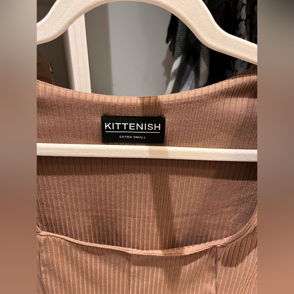 KITTENISH BROWN MINI DRESS WITH SLIT - Picture 5 of 5